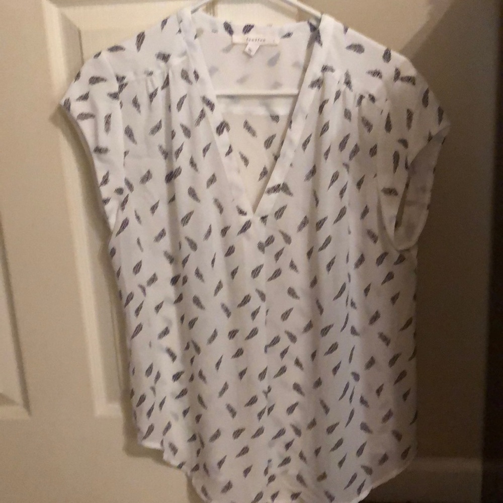 Very nice top, excellent condition, size L